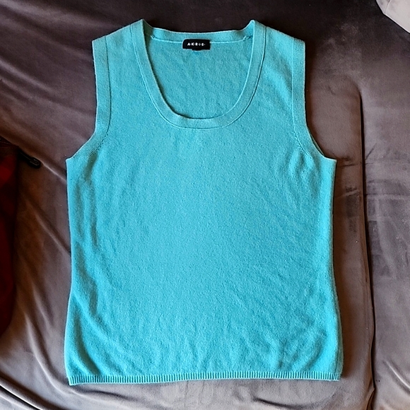 Akris cashmere vest sz US 6 - Picture 2 of 5